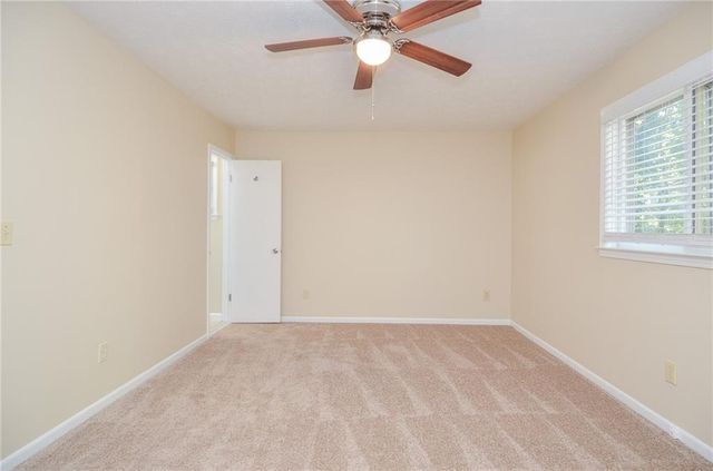 3173 Falconhurst SW Drive, Lilburn, GA 30047