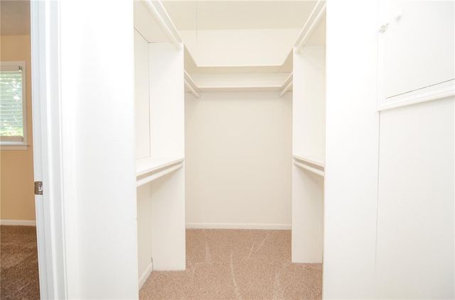 3173 Falconhurst SW Drive, Lilburn, GA 30047