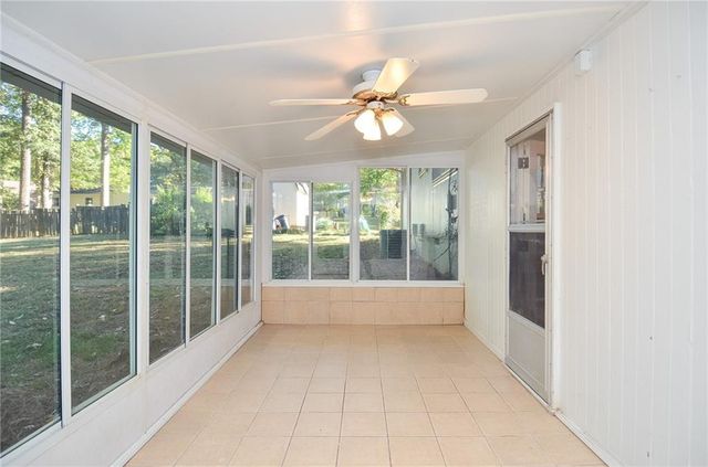 3173 Falconhurst SW Drive, Lilburn, GA 30047