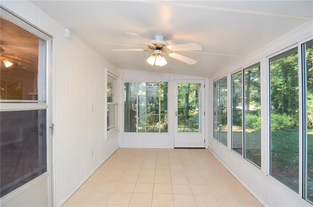 3173 Falconhurst SW Drive, Lilburn, GA 30047