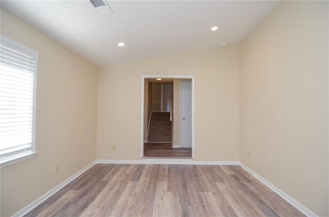 3173 Falconhurst SW Drive, Lilburn, GA 30047