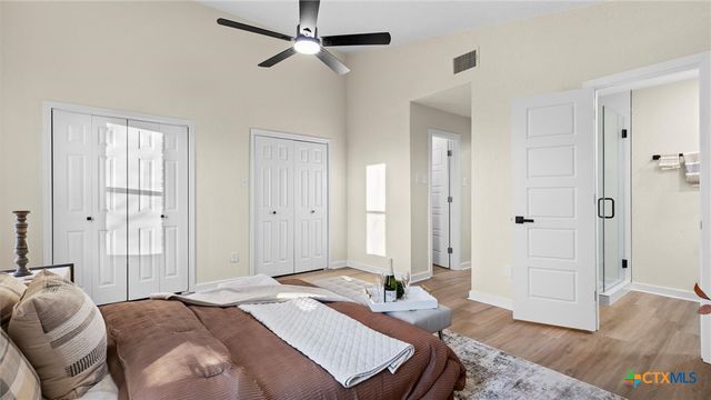 300 Ridge Crest Drive, Seguin, TX 78155
