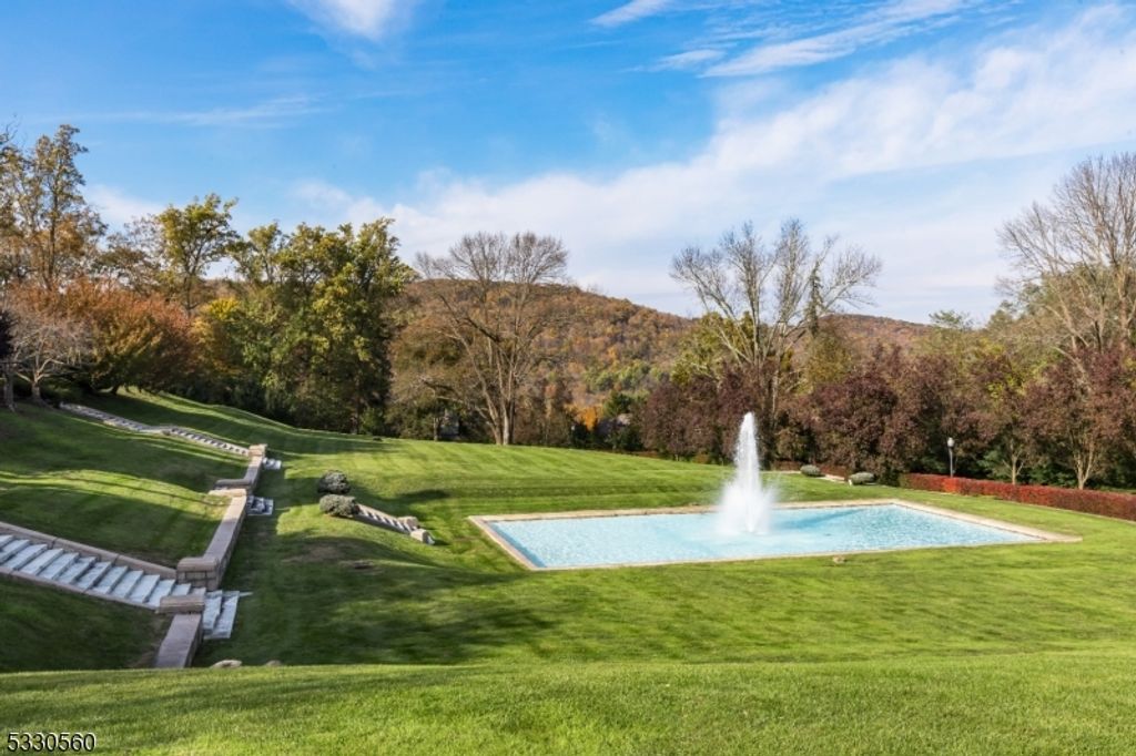 675 Ramapo Valley Rd, Mahwah Twp., NJ 07430 — photo 5