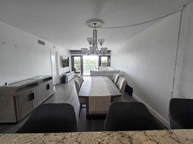 1401 N Riverside Drive 805, Pompano Beach, FL 33062