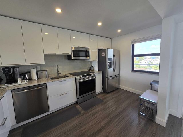 1401 N Riverside Drive 805, Pompano Beach, FL 33062