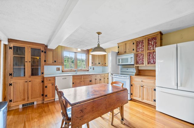 1402 Randolph Road, Morristown, VT 05661