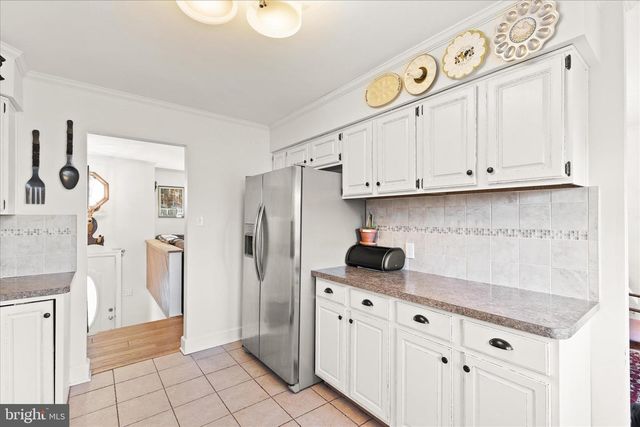 60 SAM SNEAD CIR, Etters, PA 17319