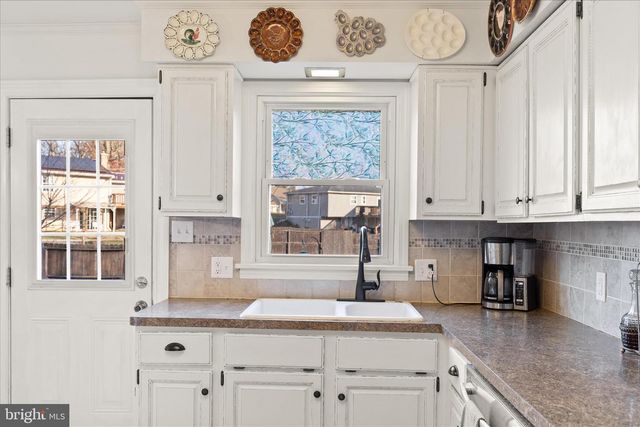 60 SAM SNEAD CIR, Etters, PA 17319