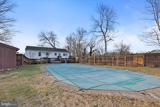 60 SAM SNEAD CIR, Etters, PA 17319