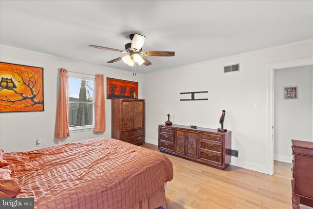 60 SAM SNEAD CIR, Etters, PA 17319