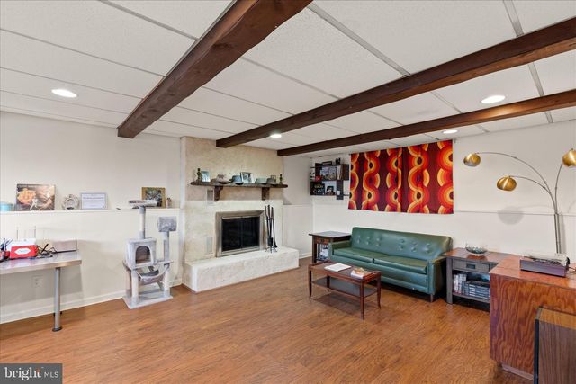 60 SAM SNEAD CIR, Etters, PA 17319