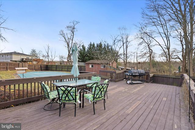 60 SAM SNEAD CIR, Etters, PA 17319