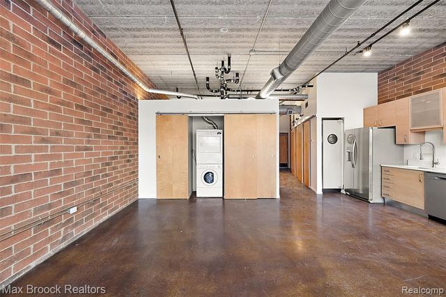 333 E Parent Avenue 16, Royal Oak, MI 48067