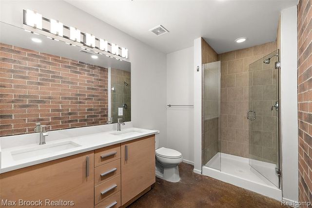 333 E Parent Avenue 16, Royal Oak, MI 48067