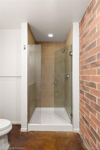 333 E Parent Avenue 16, Royal Oak, MI 48067