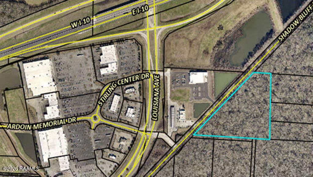 300 Shadow Bluff Drive, Lafayette, LA 70501