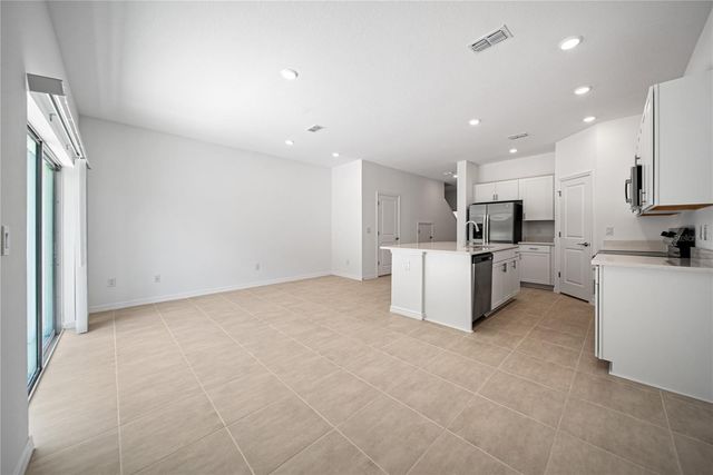 2085 HALLIER COVE, Wesley Chapel, FL 33543
