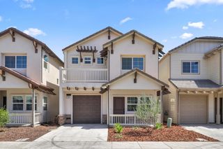 18 Lake House Ct, Sacramento, CA 95828