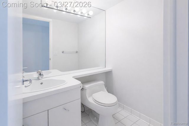 1932 Klingensmith Road, Bloomfield Hills, MI 48302