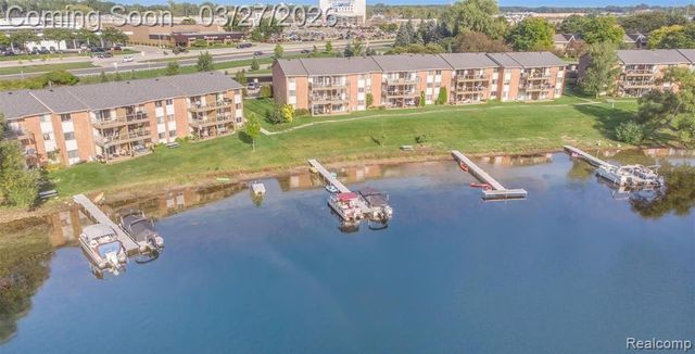 1932 Klingensmith Road, Bloomfield Hills, MI 48302