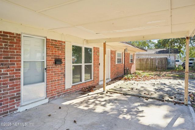 2639 EASTILL Drive, Jacksonville, FL 32211