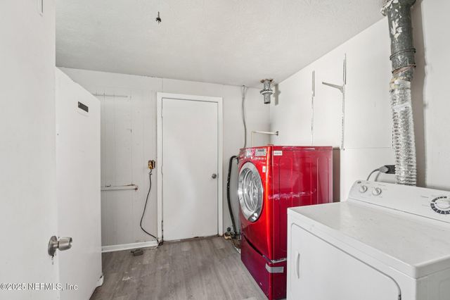 2639 EASTILL Drive, Jacksonville, FL 32211