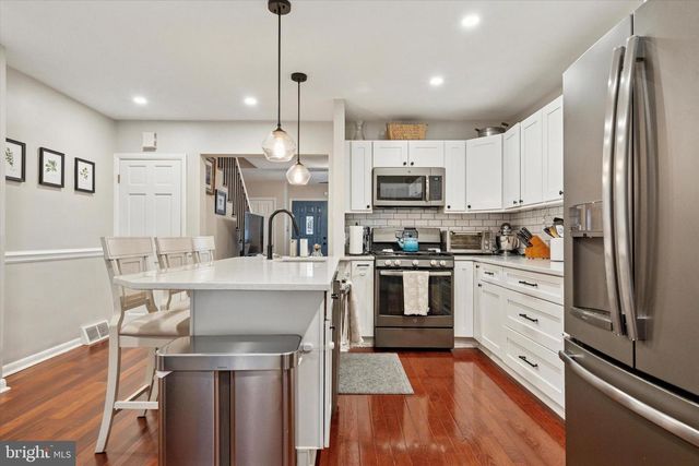 416 HERMIT ST, Philadelphia, PA 19128