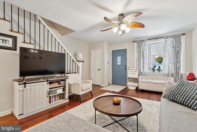 416 HERMIT ST, Philadelphia, PA 19128
