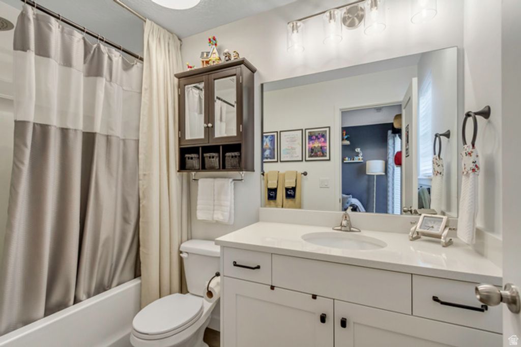 Image 15 of property listing at 25 E CENTER ST #69, North Salt Lake, UT 84054