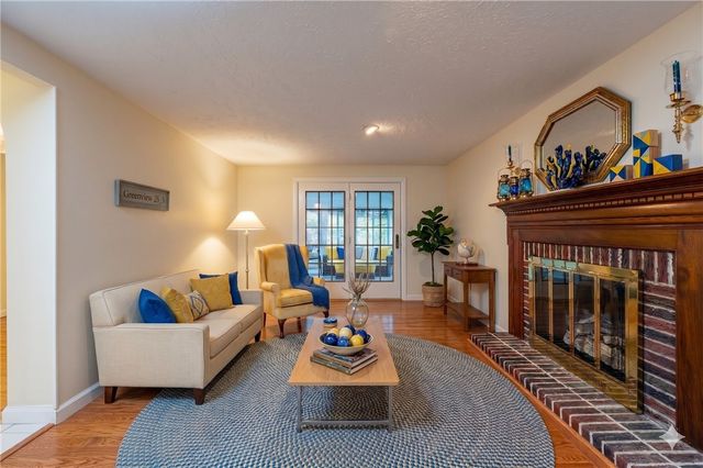 52 GREENVIEW, Hempfield Twp, PA 15644