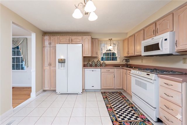 52 GREENVIEW, Hempfield Twp, PA 15644