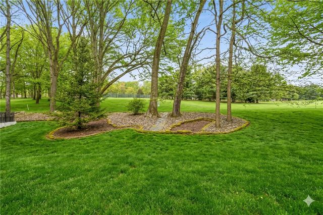 52 GREENVIEW, Hempfield Twp, PA 15644