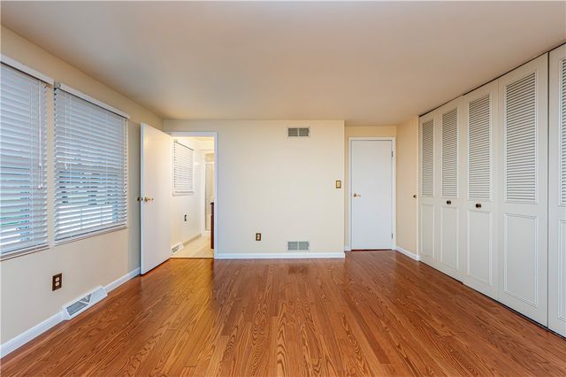 52 GREENVIEW, Hempfield Twp, PA 15644