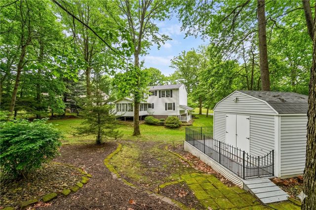 52 GREENVIEW, Hempfield Twp, PA 15644