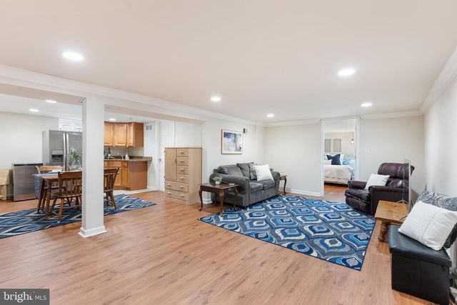 104 HOLLINS FERRY RD, Glen Burnie, MD 21061
