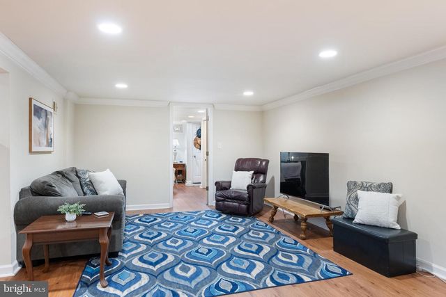 104 HOLLINS FERRY RD, Glen Burnie, MD 21061