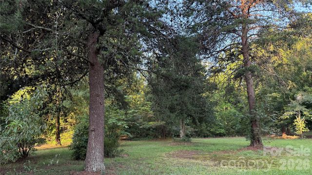 4584 E NC 150 Highway, Lincolnton, NC 28092