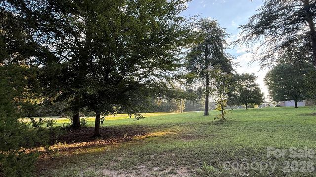 4584 E NC 150 Highway, Lincolnton, NC 28092