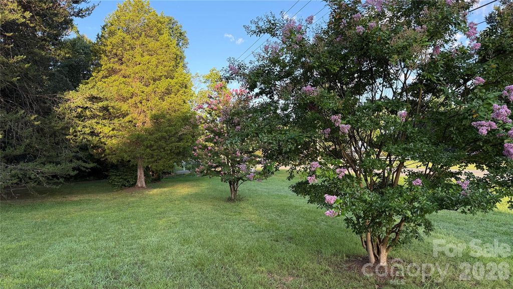 4584 E NC 150 Highway, Lincolnton, NC 28092