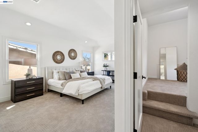 3226 Fairview Ave, Alameda, CA 94501