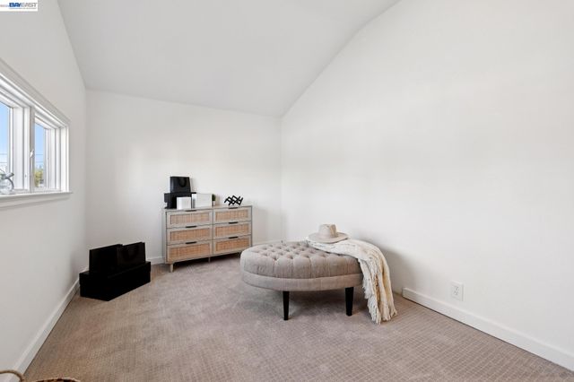 3226 Fairview Ave, Alameda, CA 94501