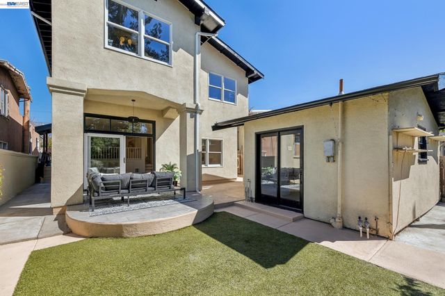 3226 Fairview Ave, Alameda, CA 94501