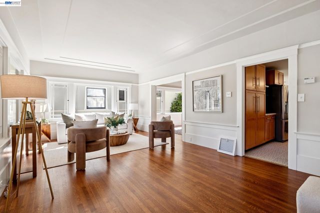 3226 Fairview Ave, Alameda, CA 94501