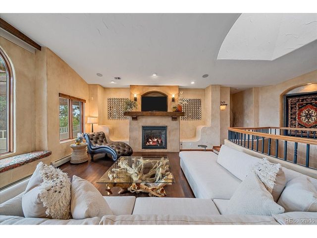 7022 Secrest Ct, Arvada, CO 80007