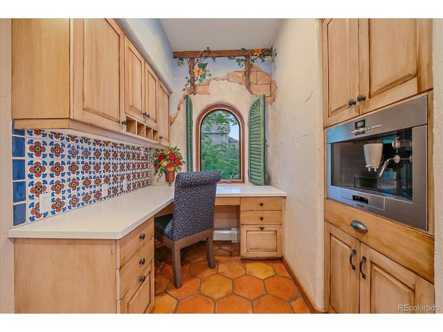 7022 Secrest Ct, Arvada, CO 80007