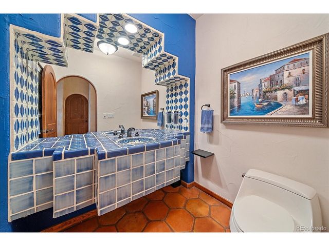 7022 Secrest Ct, Arvada, CO 80007