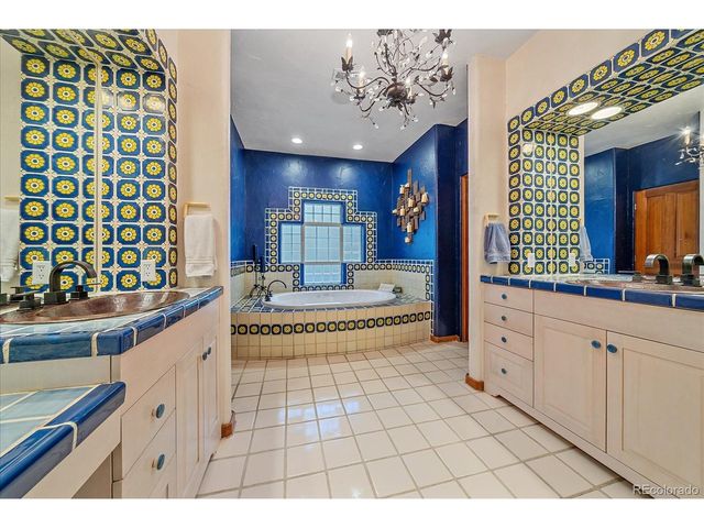7022 Secrest Ct, Arvada, CO 80007