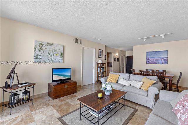 90 Alton Rd 2005, Miami Beach, FL 33139
