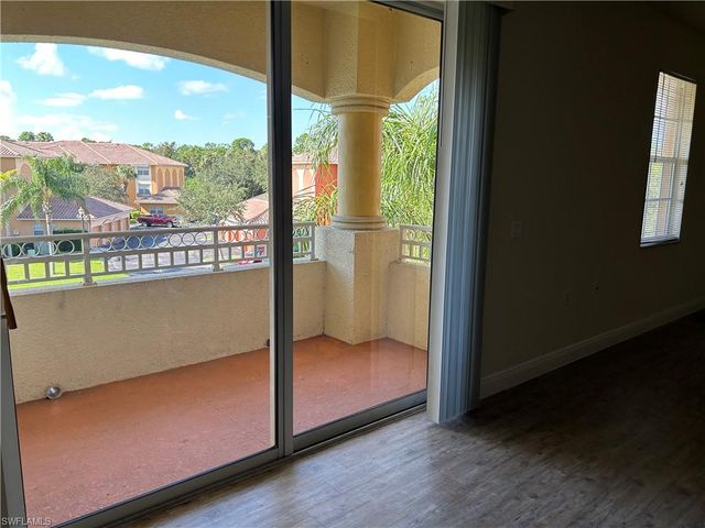 2904 Tuscan DR 301, Cape Coral, FL 33909