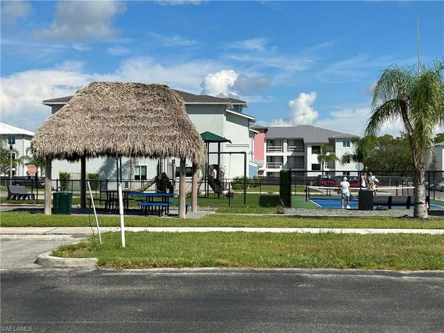 2904 Tuscan DR 301, Cape Coral, FL 33909